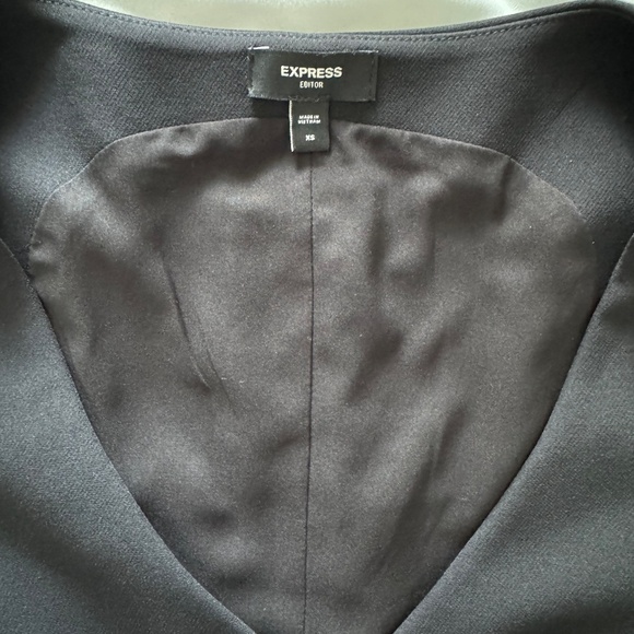 EXPRESS Editor Button Front Black Vest - Picture 3 of 5